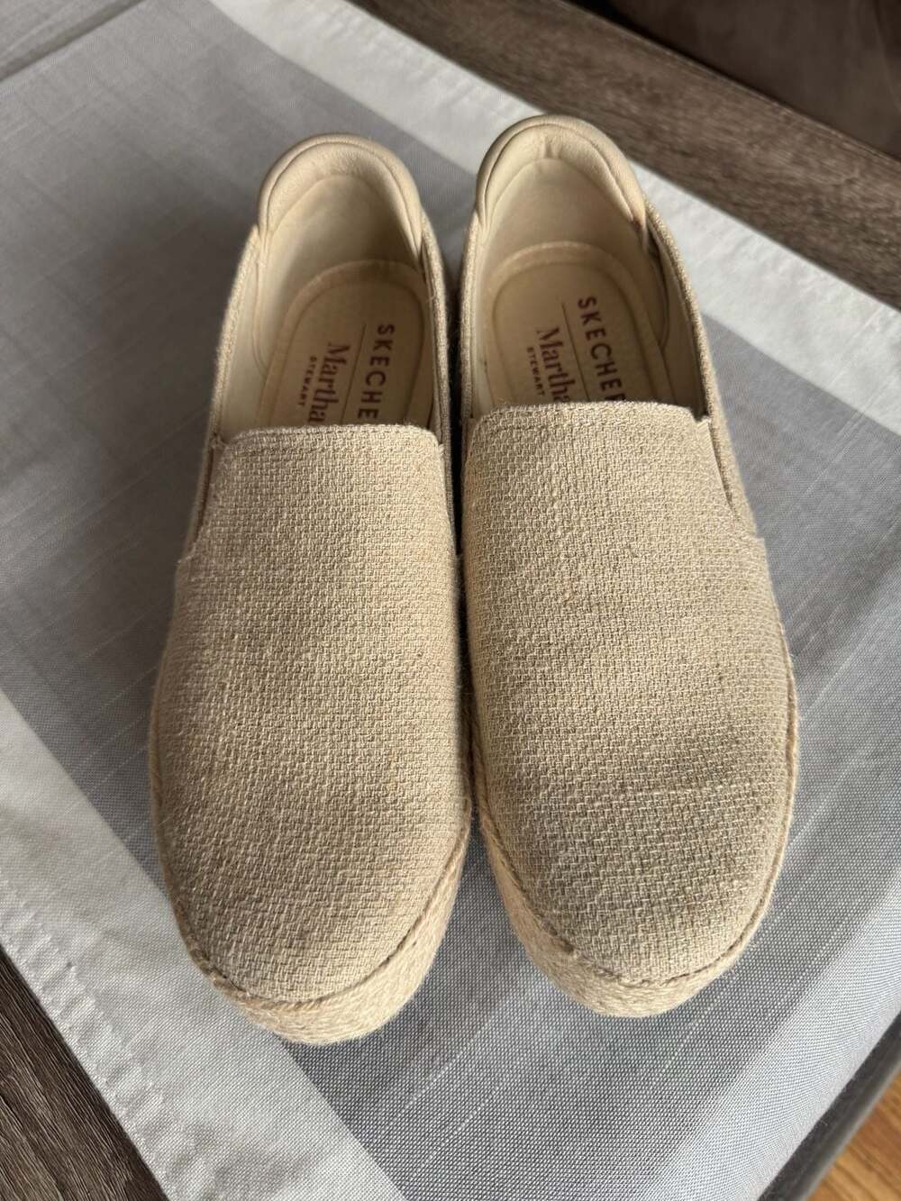 Martha Stewart Skechers 9 (39.5)